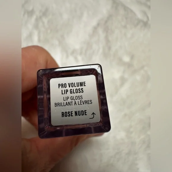 Makeup By Mario Radiant Rose Lip Gloss - Picture 4 of 4